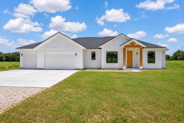 16544 FM 112 None, Thrall