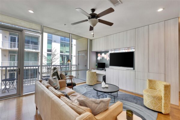 1600 Barton Springs Rd #2403, Austin