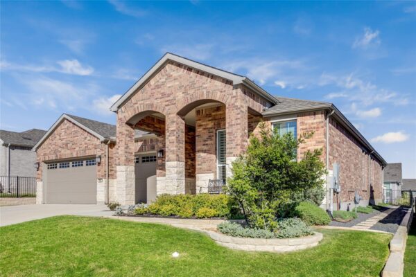 102 Pointer Ln, Georgetown