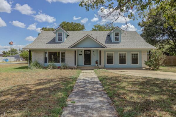 1509 Hill St, Bastrop