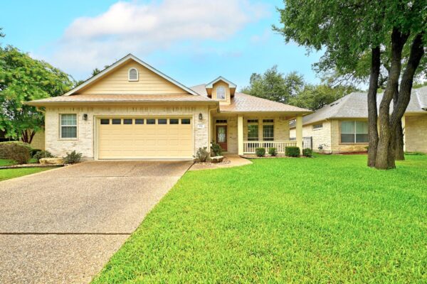 814 Boquilla Trl, Georgetown
