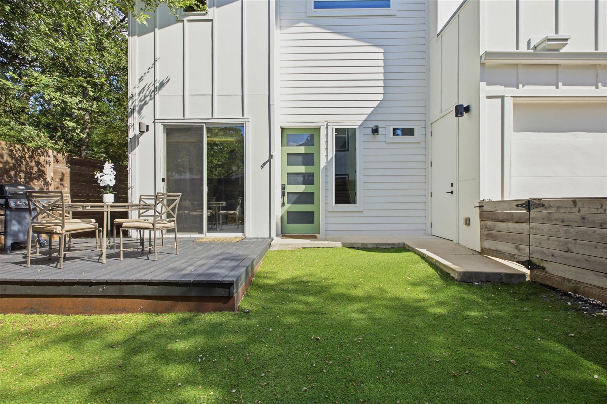 2505 E 11th St #2, Austin, TX 78702