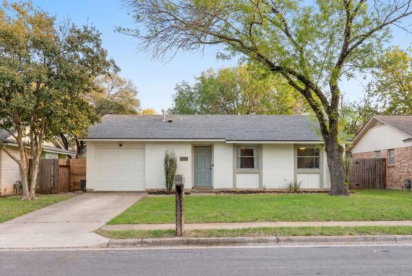 6107 Harwin Ln, Austin