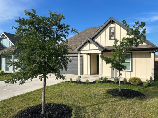 111 Sweetwater Creek Ln, Hutto