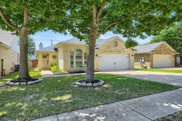 2748 Granite Creek Dr, Leander