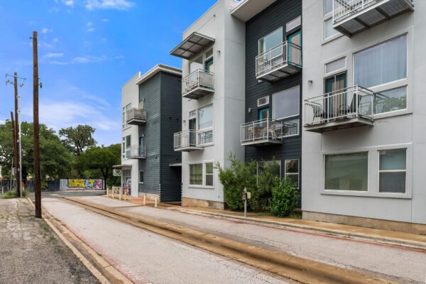 2931 E 12th St #201, Austin