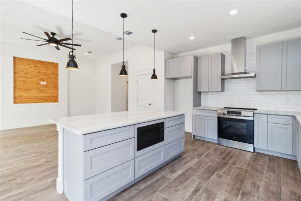 16 Summertime Cir, Wimberley