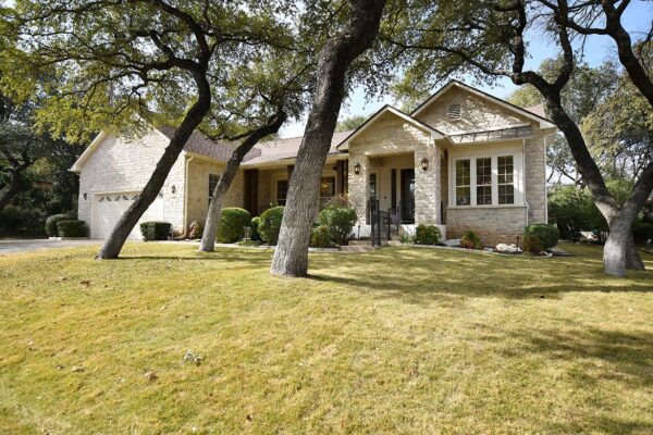 226 Whispering Wind Dr, Georgetown