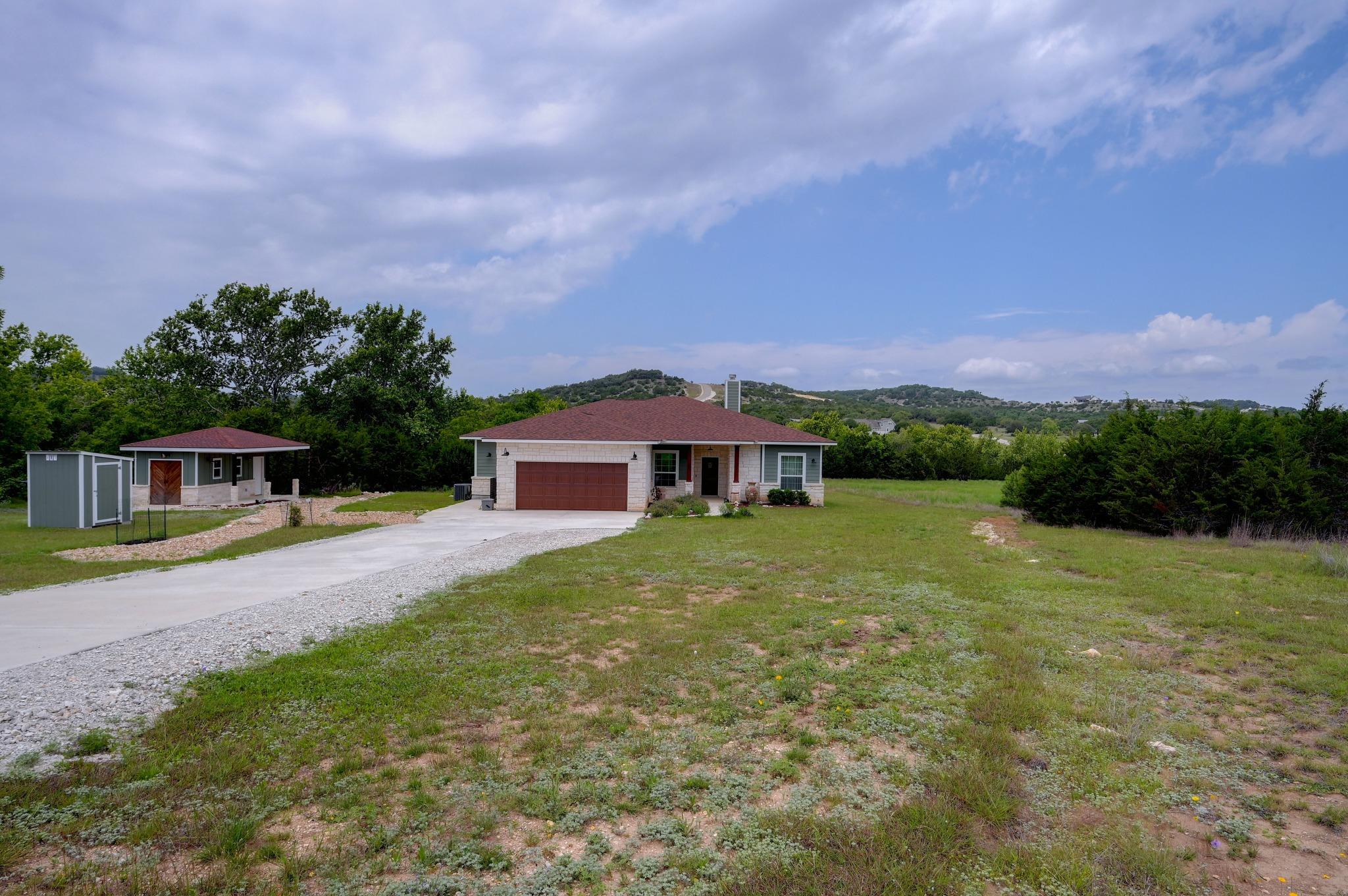 202 Falling Oak Dr, Blanco, TX 78606