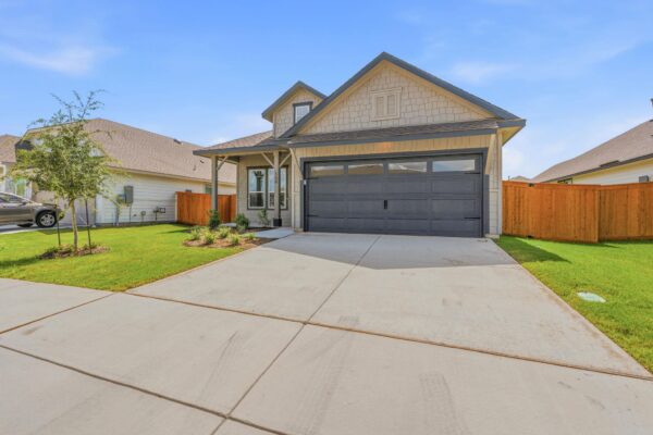 158 Paul Pena Dr, San Marcos