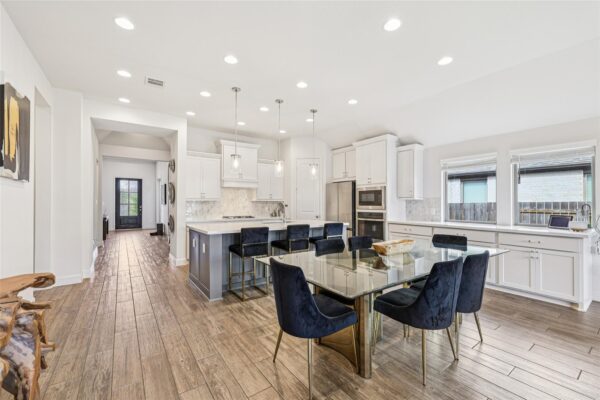 14521 Kira Ln, Manor