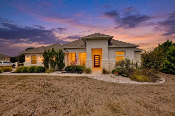 260 Hawthorne Loop, Driftwood