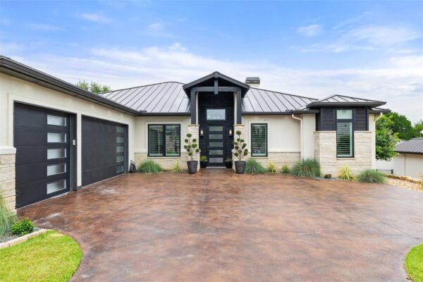 2900 Bay West Blvd, Horseshoe Bay