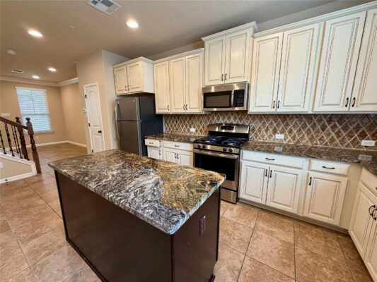 7220 Wyoming Springs Dr #1302, Round Rock