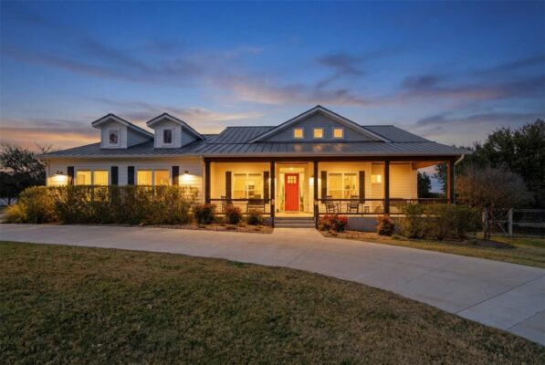 219 Skyline Rd, Georgetown