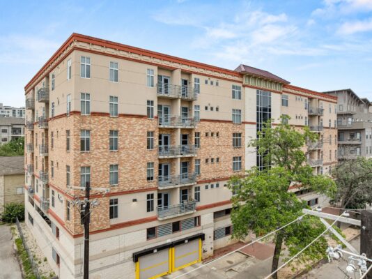 711 W 26th St #303, Austin
