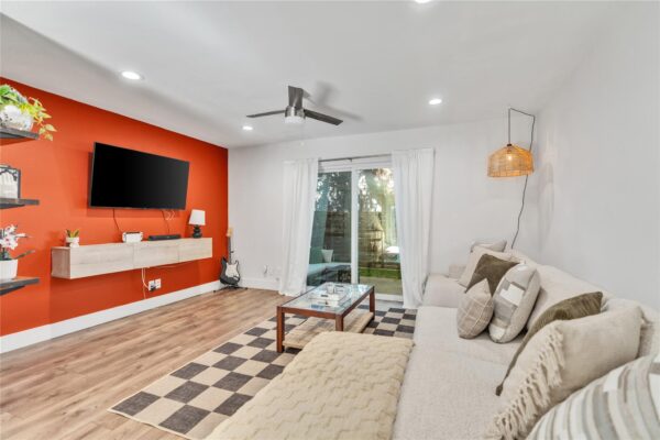 3808 Southway Dr #103, Austin