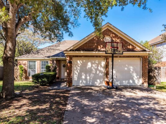 172 Winter St, Kyle