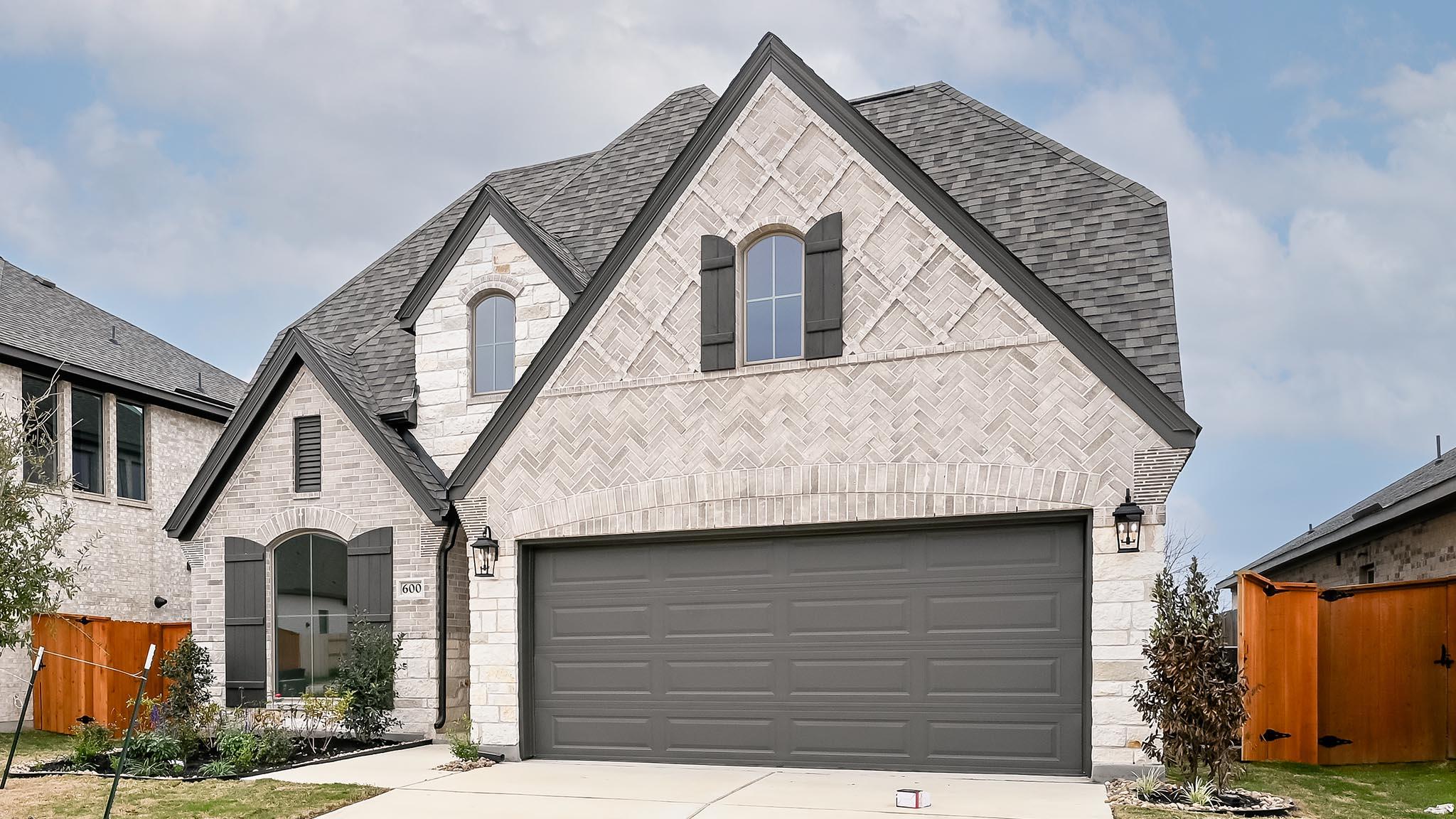 600 Bay Breeze Dr, Kyle, TX 78640
