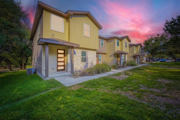 18800 Hogan Cir #107, Leander