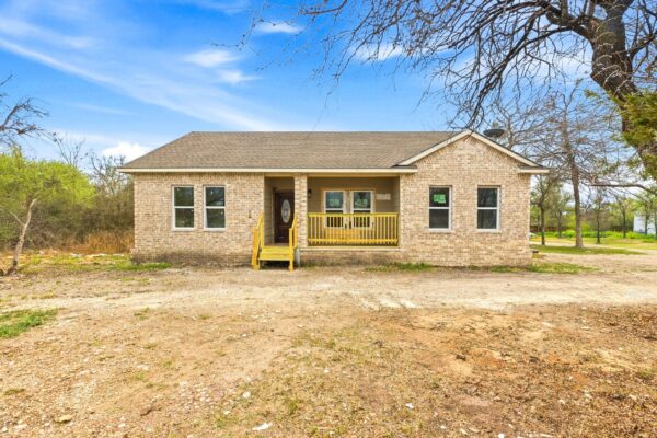 112 Chihuahua Dr, Del Valle