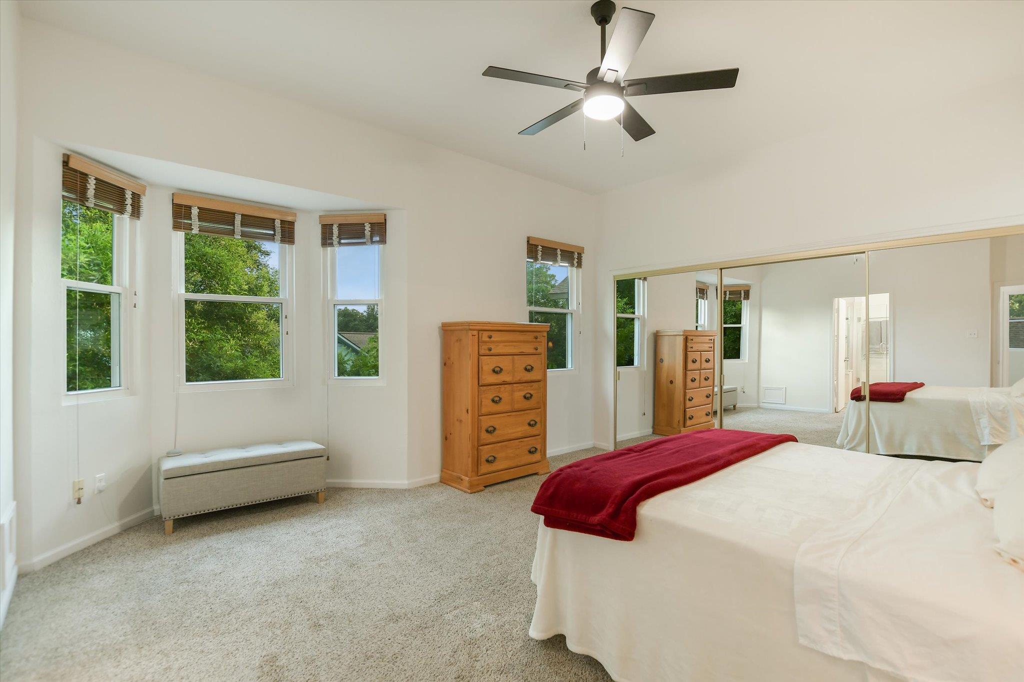 8109 FLASHPAN Cv, Austin, TX 78729