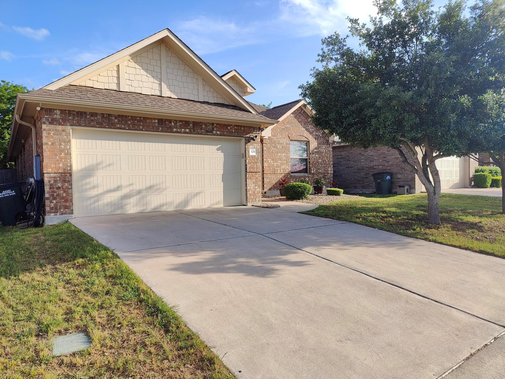 528 S Brook Dr, Leander