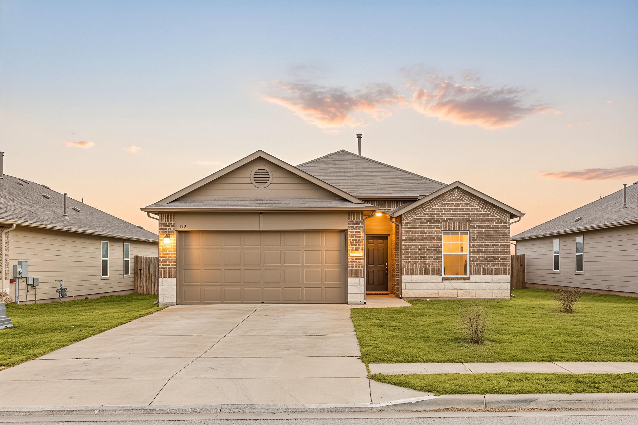 152 Cibolo Creek Dr, Kyle, TX 78640