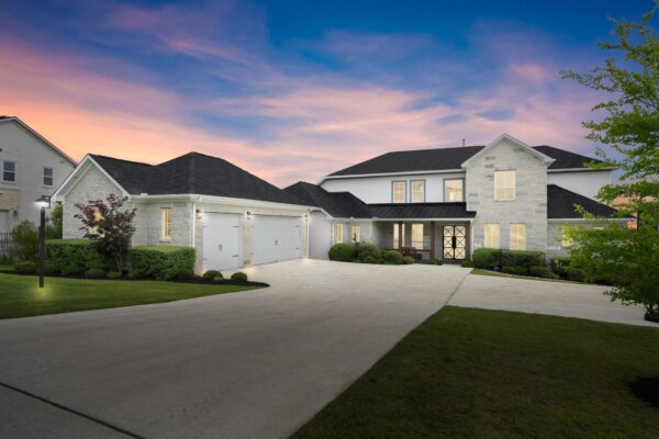 104 Lodestone Cv, Austin