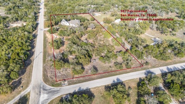 967 FALCONWOOD Dr, San Marcos