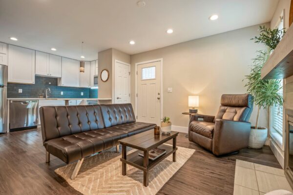 935 La Posada Dr #148, Austin