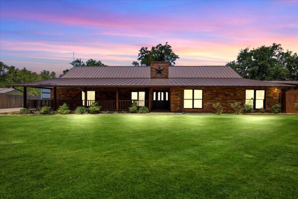 154 Shoreline Dr, Bastrop