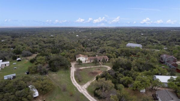 422 Patricia Rd, Georgetown