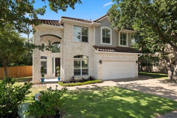 15300 Interlachen Dr, Austin