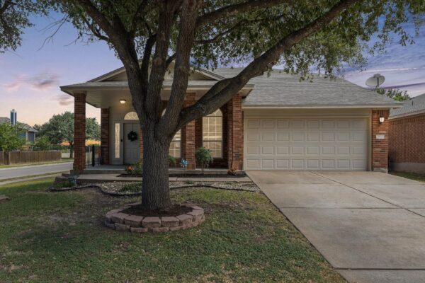 1500 Jackie Robinson Pl, Round Rock