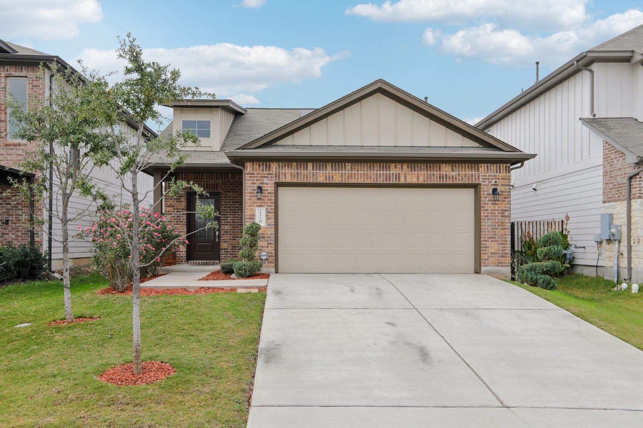 176 Mayney Ln, Leander