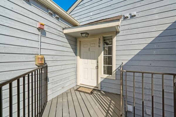 3111 Tom Green St #306, Austin