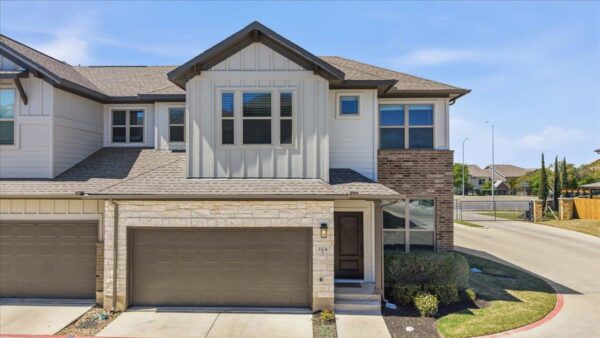 2500 FOREST CREEK Dr #1104, Round Rock