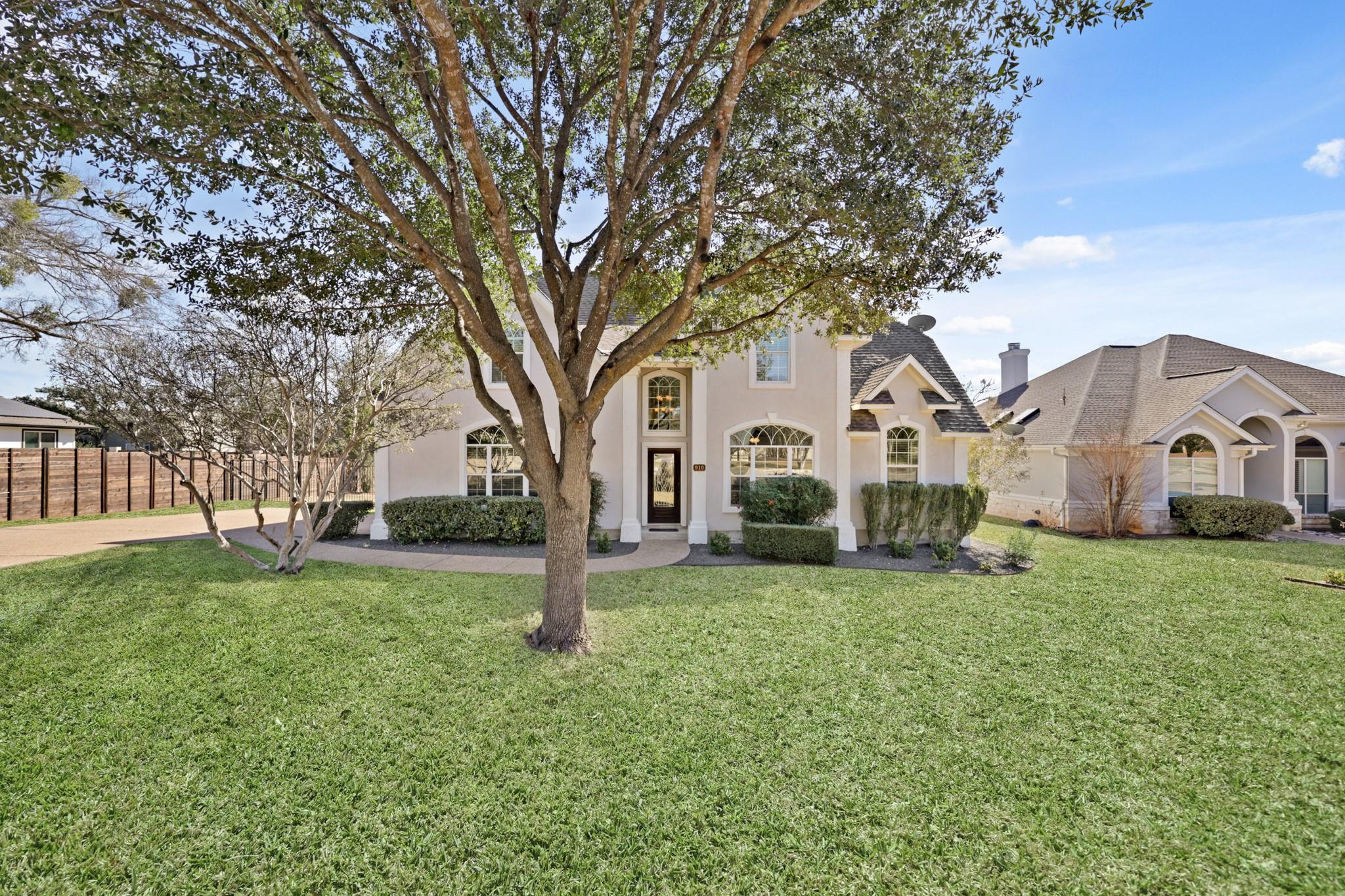 910 Vanguard St, Austin, TX 78734