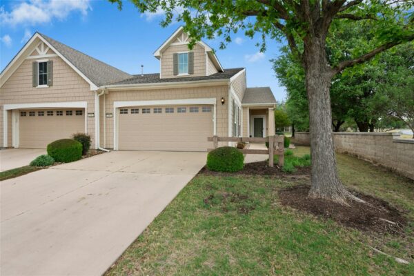 104 Honey Creek Trl, Georgetown