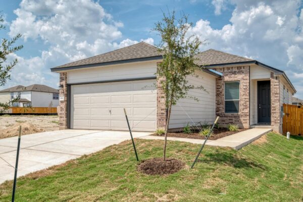 280 Feathers St, Jarrell
