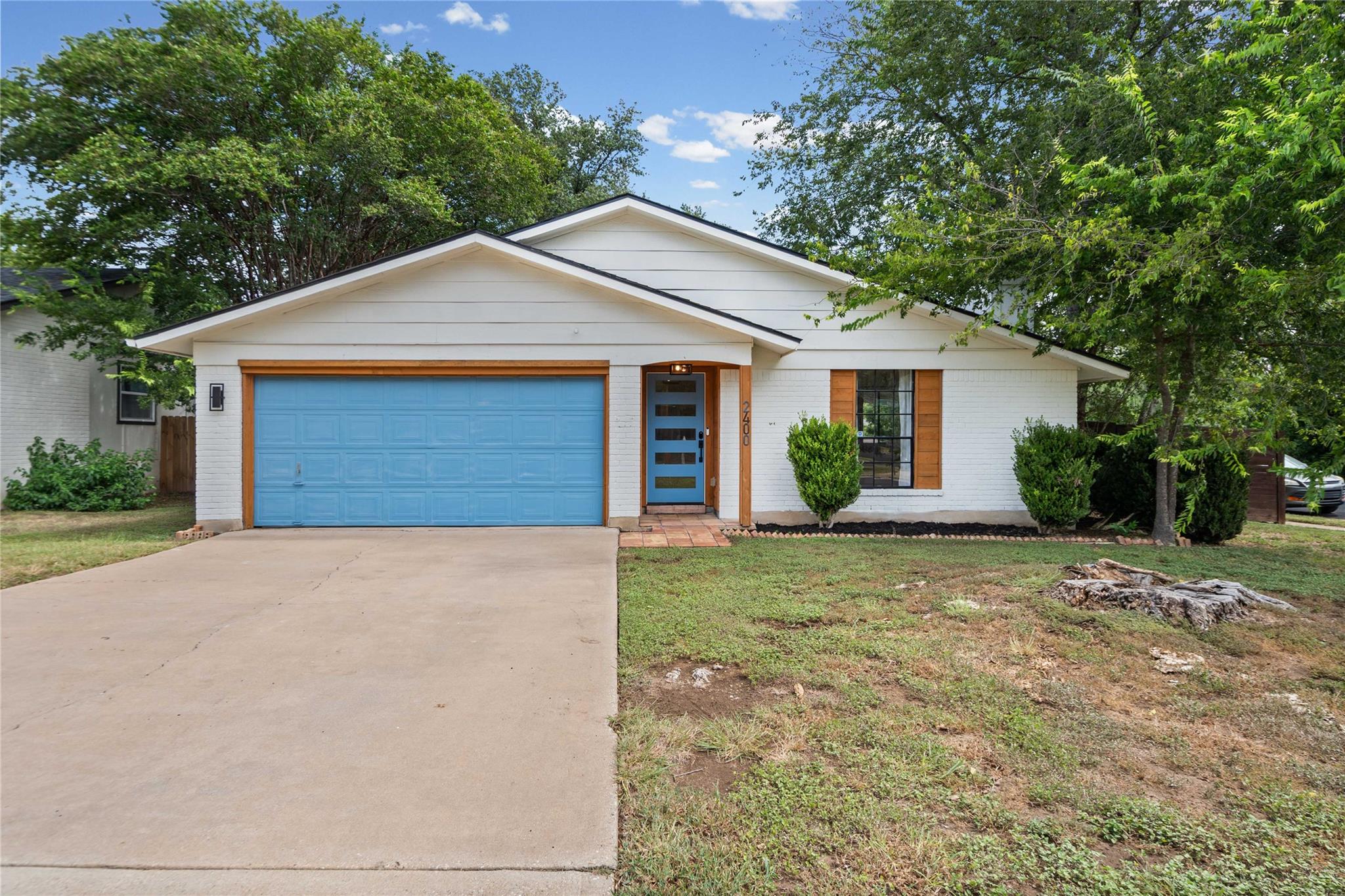 2400 Broken Oak Dr, Austin, TX 78745