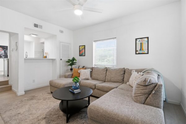 739 E Oltorf St, Austin