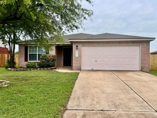 1005 W South St, Leander