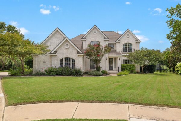 2263 Hamlet Cir, Round Rock