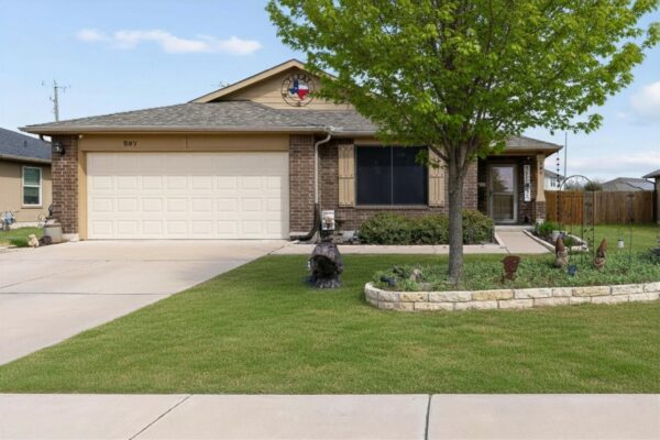507 Luna Vista Dr, Hutto