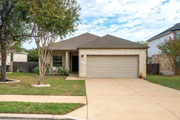 216 Hoot Owl Ln N, Leander