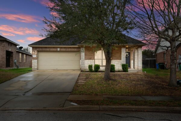 4605 Rolling Water Dr, Pflugerville