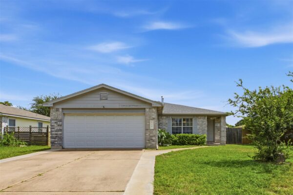 718 Blair Ave, Bastrop