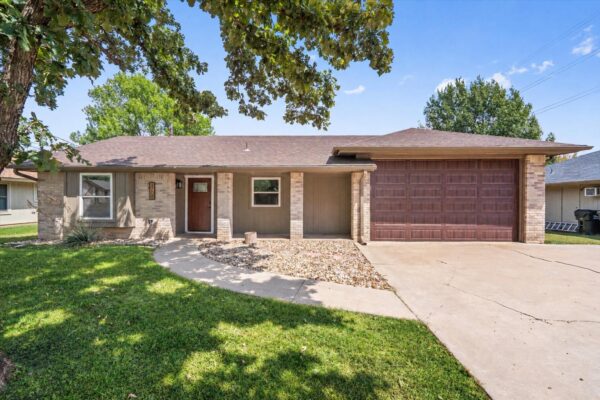 1705 Golden Vista Dr, Georgetown